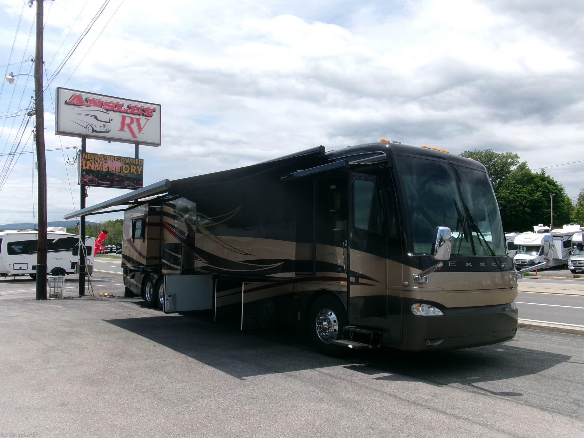 Used 2006 Newmar Essex 4502 available in Duncansville, Pennsylvania
