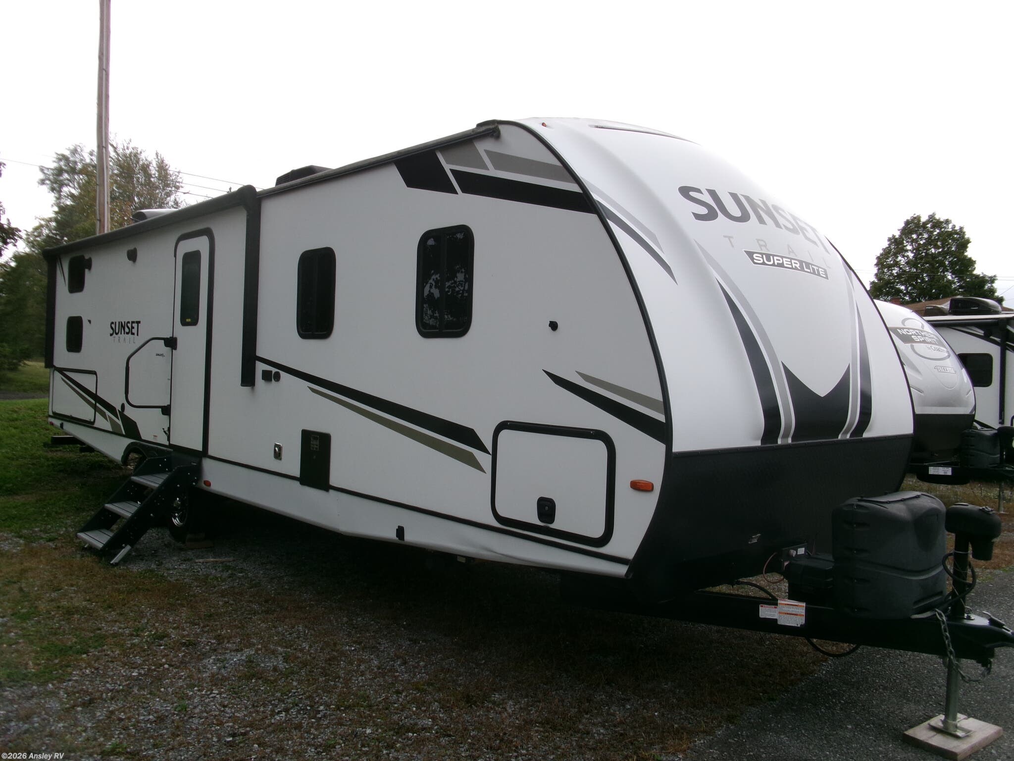 Used 2022 CrossRoads Sunset Trail Super Lite SS-299QB available in Duncansville, Pennsylvania