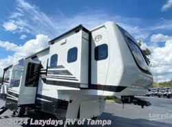 New 2025 Palomino Columbus 388FK available in Seffner, Florida