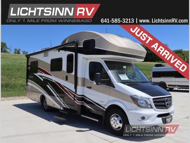 Used 2017  Itasca Navion 24V by Itasca from Lichtsinn RV in Forest City, IA
