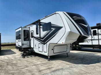 New 2023 Grand Design Momentum 351MS-R available in Sanger, Texas