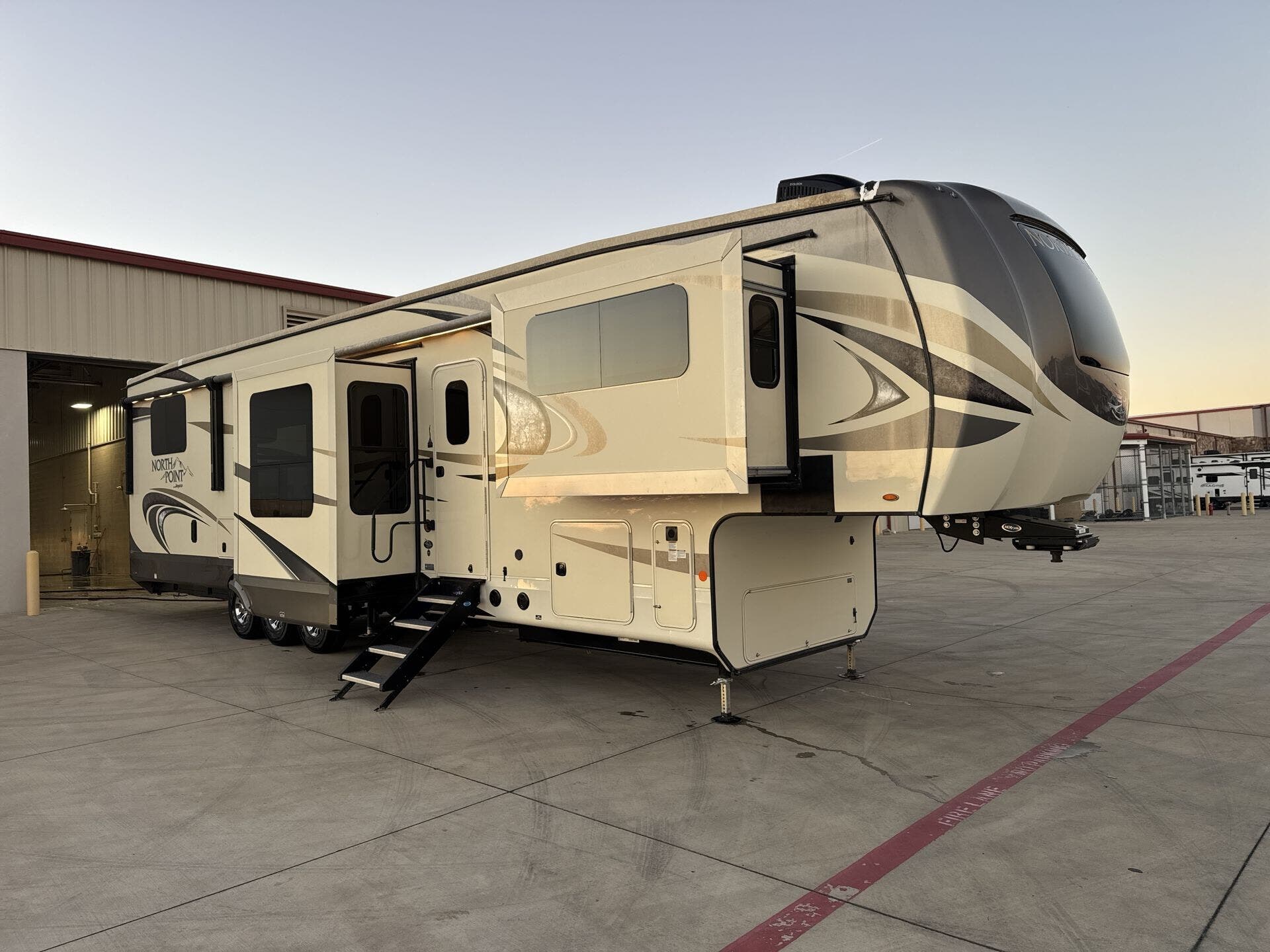 Used 2019 Jayco North Point 385THWS available in Sanger, Texas