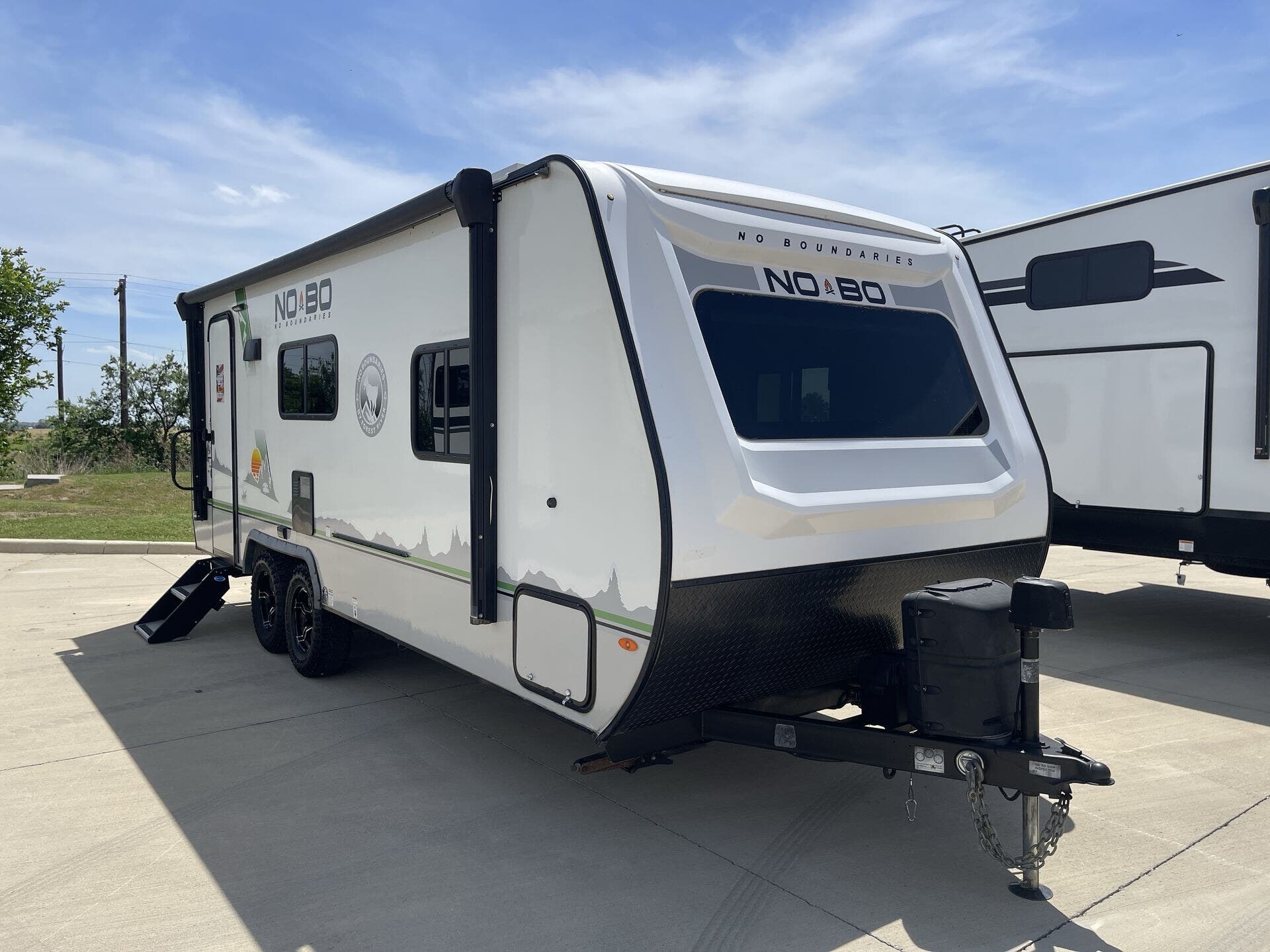 Used 2022 Forest River No Boundaries 19.6 available in Sanger, Texas