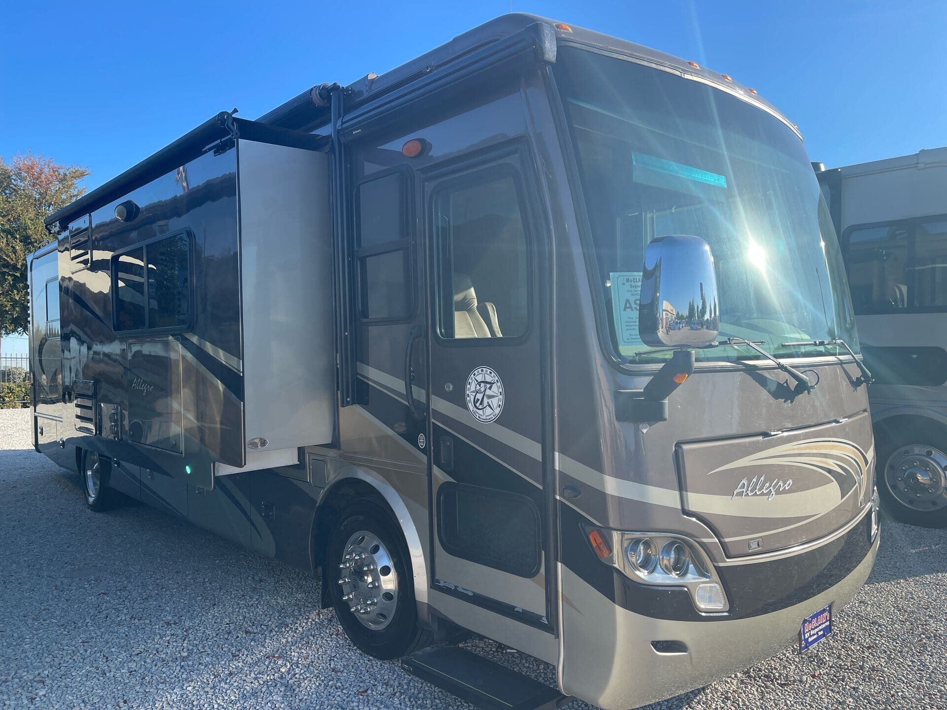 Used 2014 Tiffin Allegro Breeze 32RB available in Fort Worth, Texas
