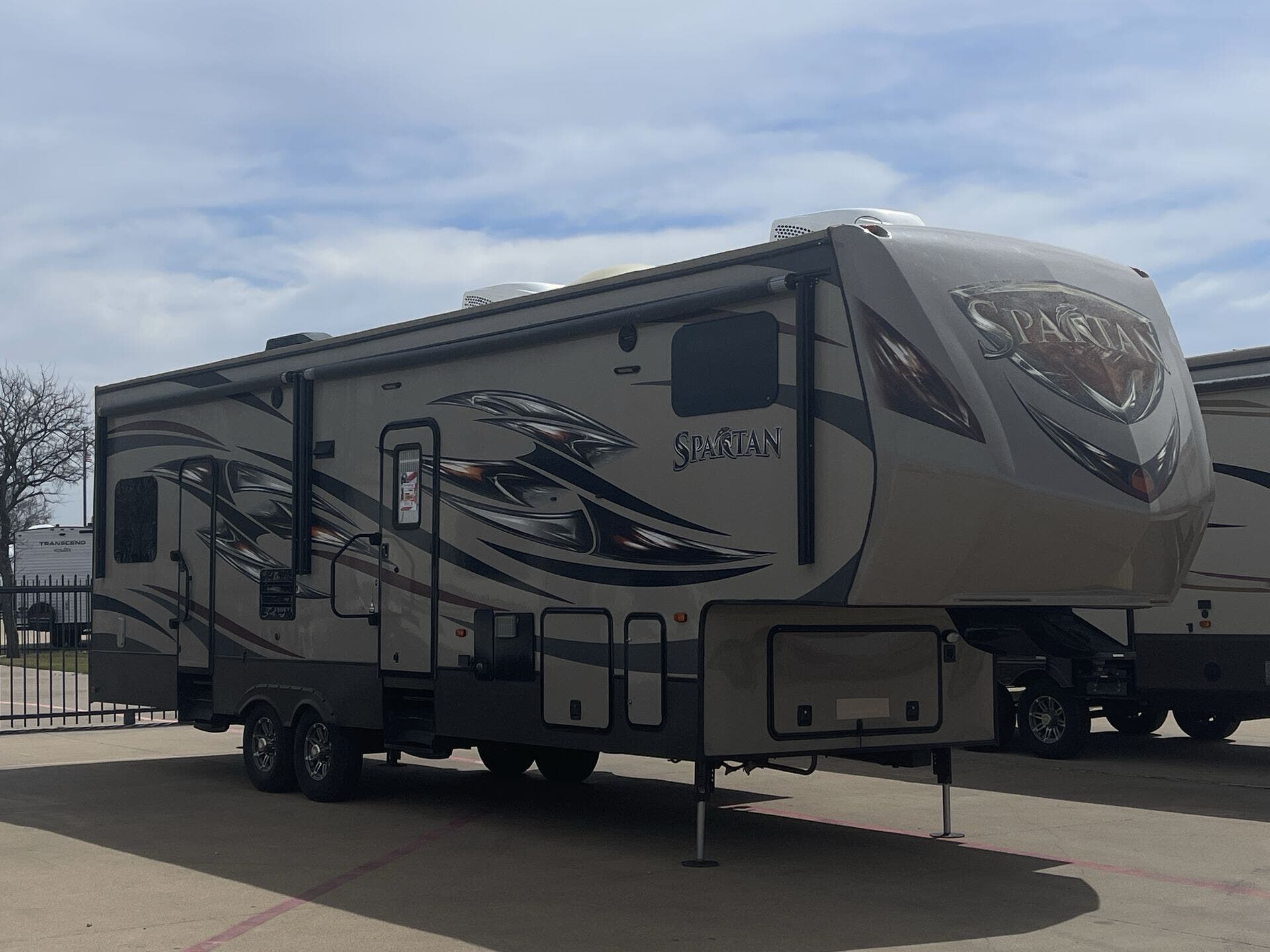 Used 2014 Spartan  1032 available in Fort Worth, Texas