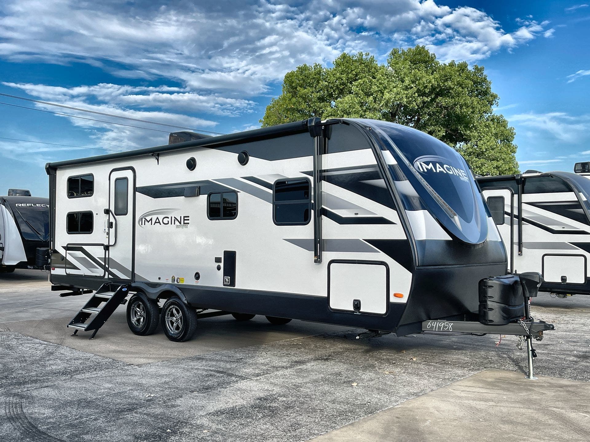 2023 Grand Design Imagine 2400BH RV for Sale in Corinth, TX 76210 | 98940 |  RVUSA.com Classifieds