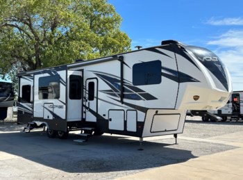 Used 2018 Dutchmen Voltage 3605 available in Corinth, Texas