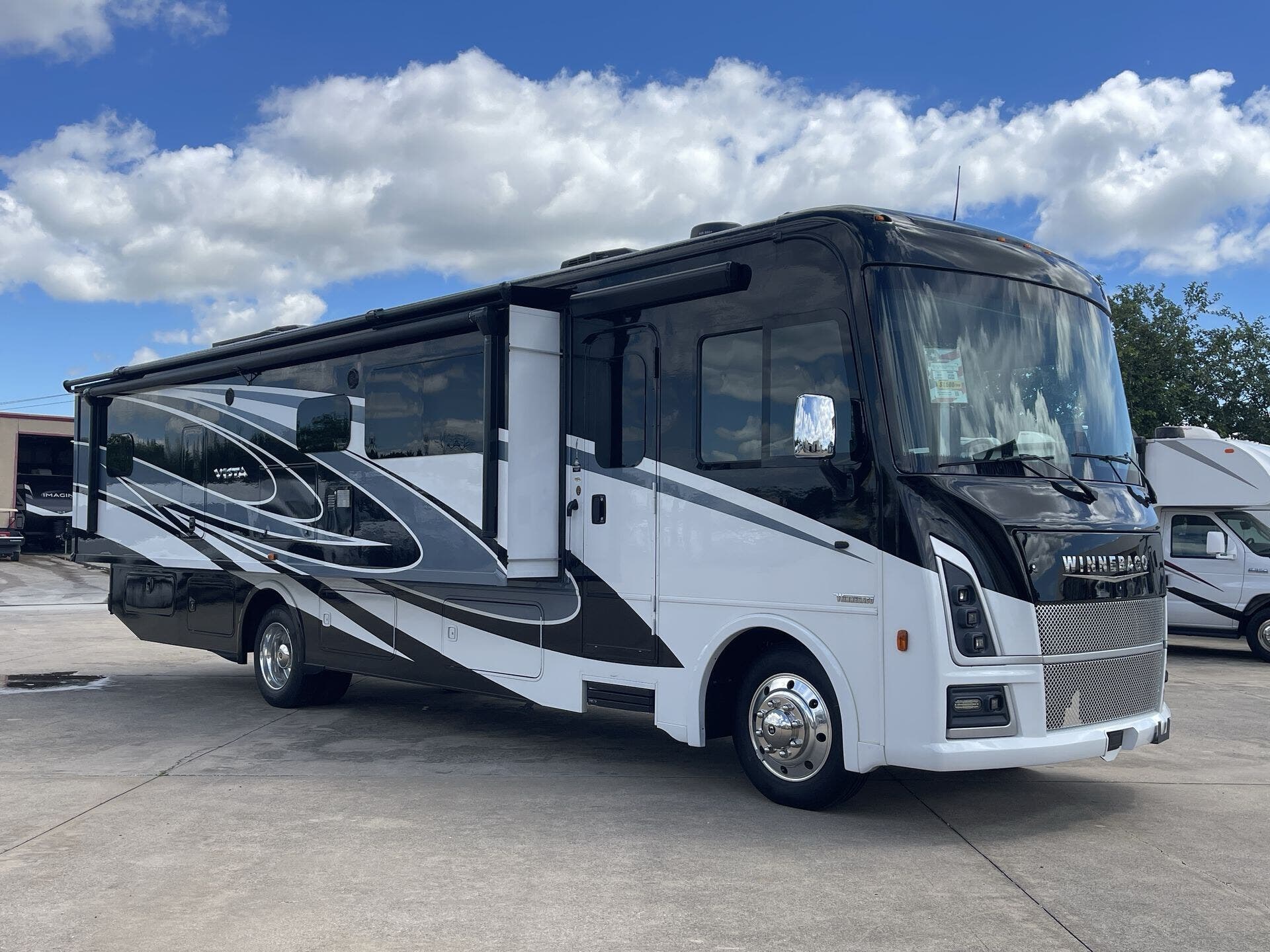 New 2025 Winnebago Vista 34R available in Corinth, Texas