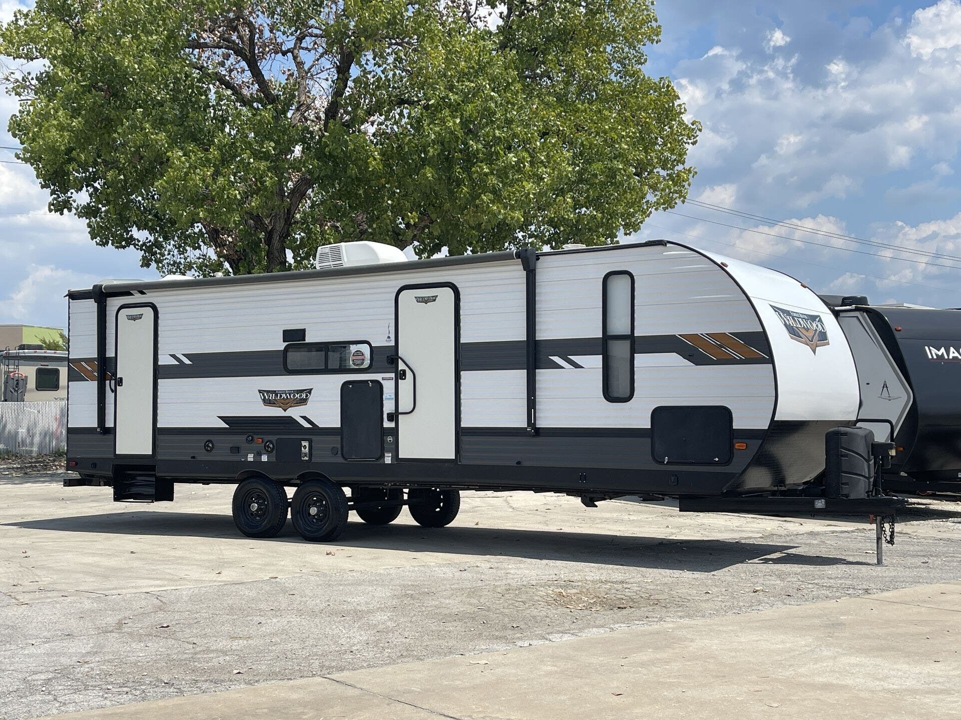 Used 2021 Forest River Wildwood 26DBUD available in Corinth, Texas