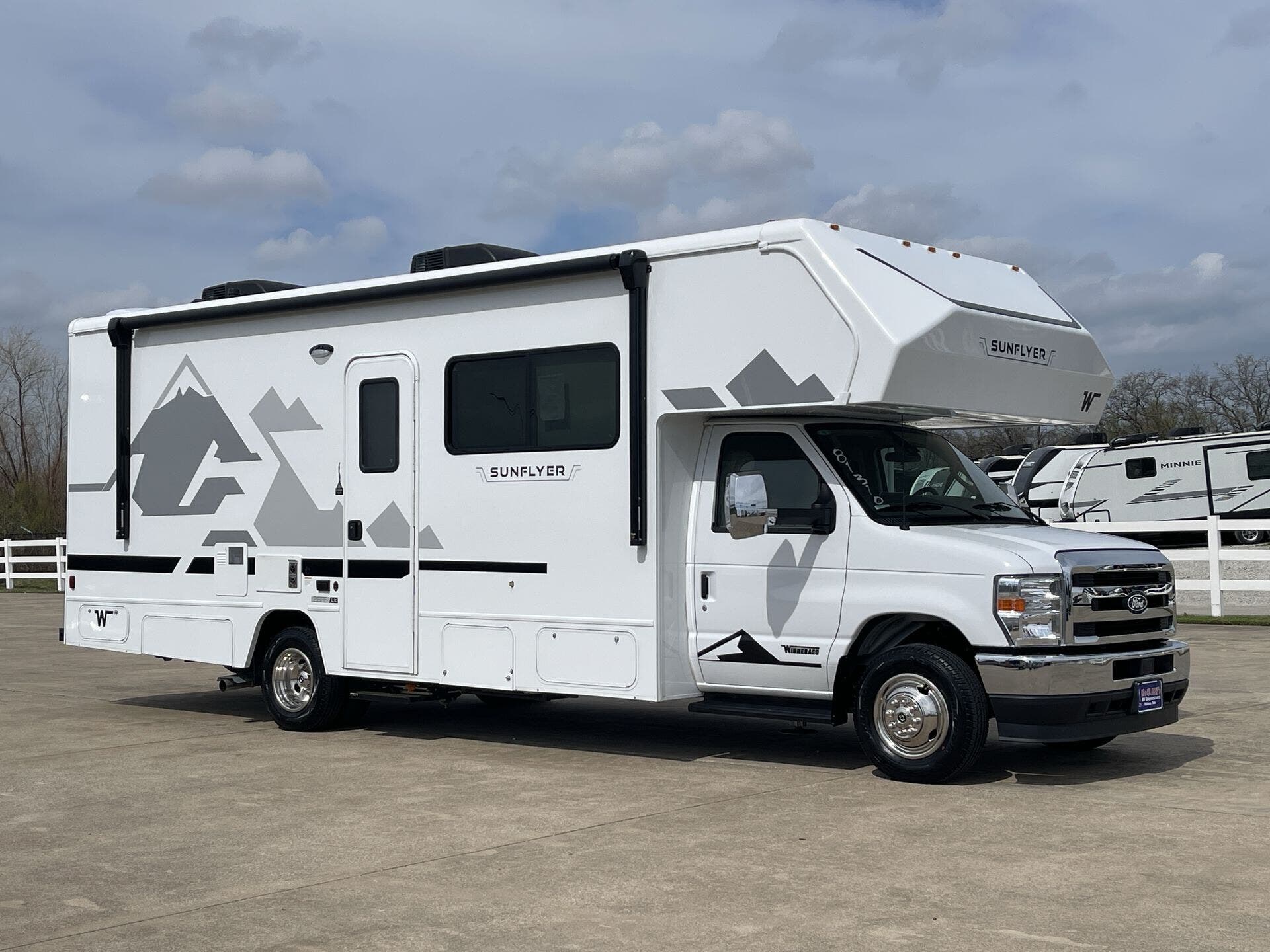 New 2026 Winnebago Sunflyer 26FE available in Corinth, Texas