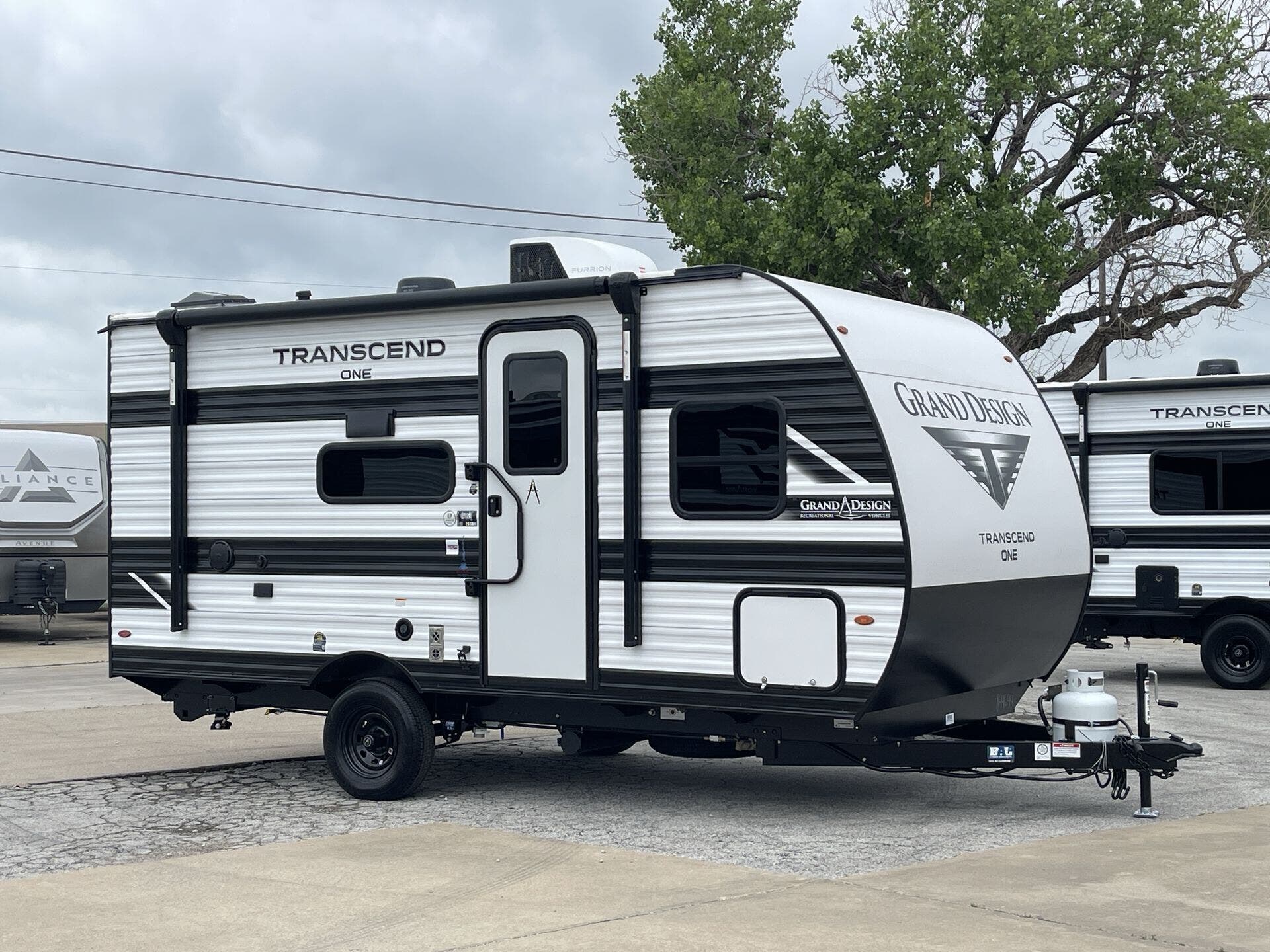 New 2026 Grand Design Transcend One 151BH available in Corinth, Texas