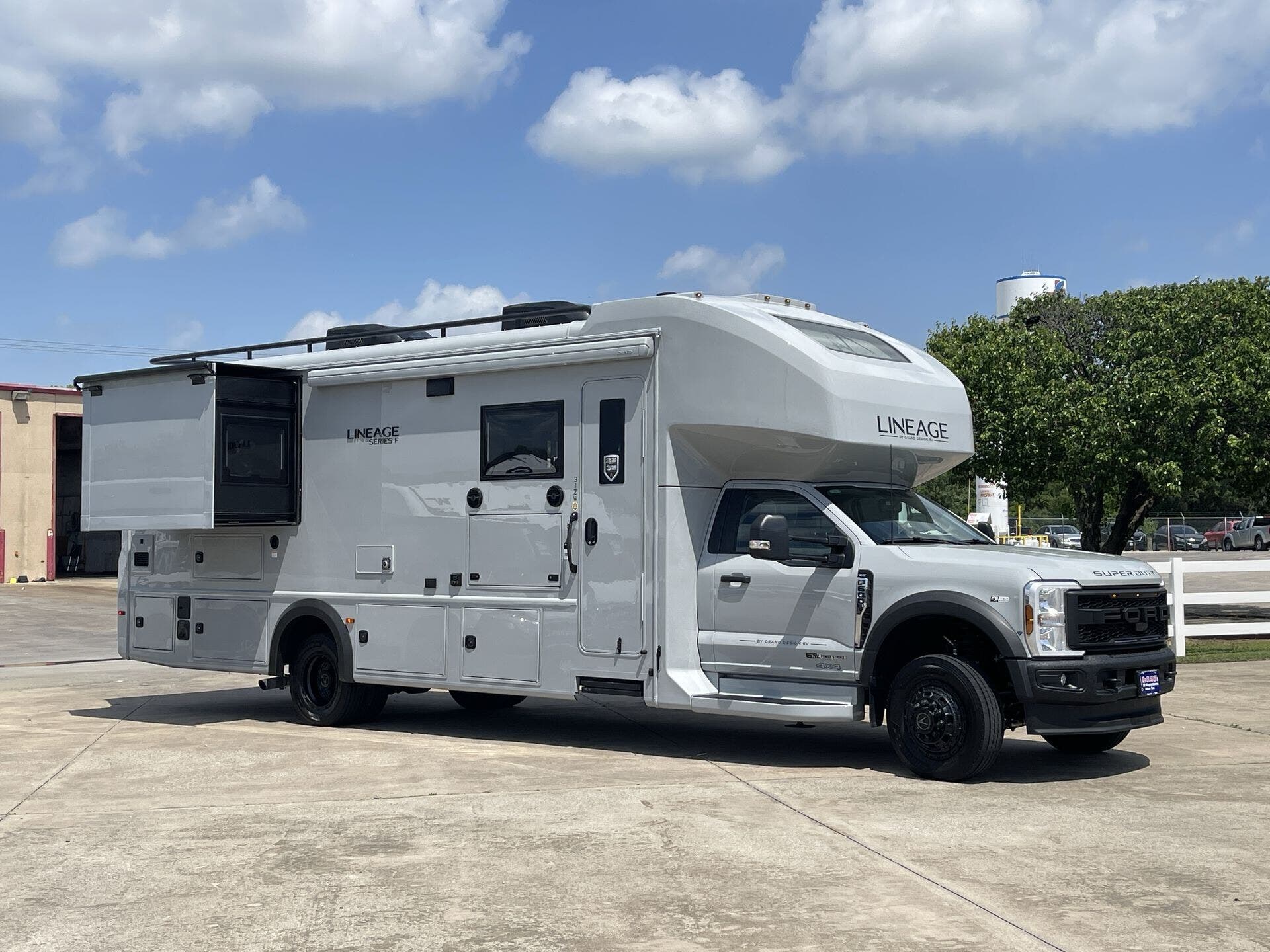 New 2026 Grand Design Lineage Series F 31ZW available in Corinth, Texas