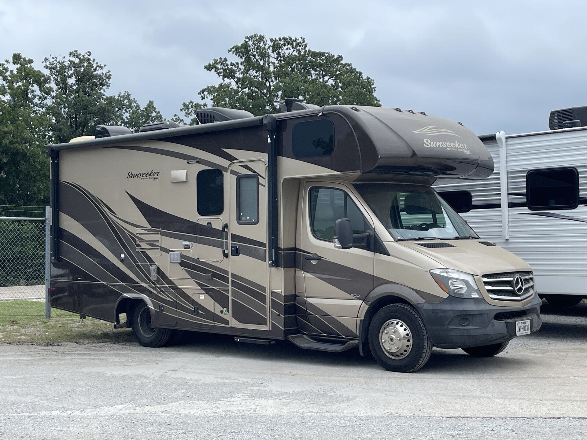 Used 2017 Forest River Sunseeker 2400W available in Corinth, Texas