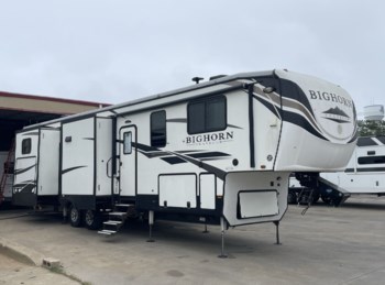 Used 2019 Heartland Bighorn 38BH available in Corinth, Texas