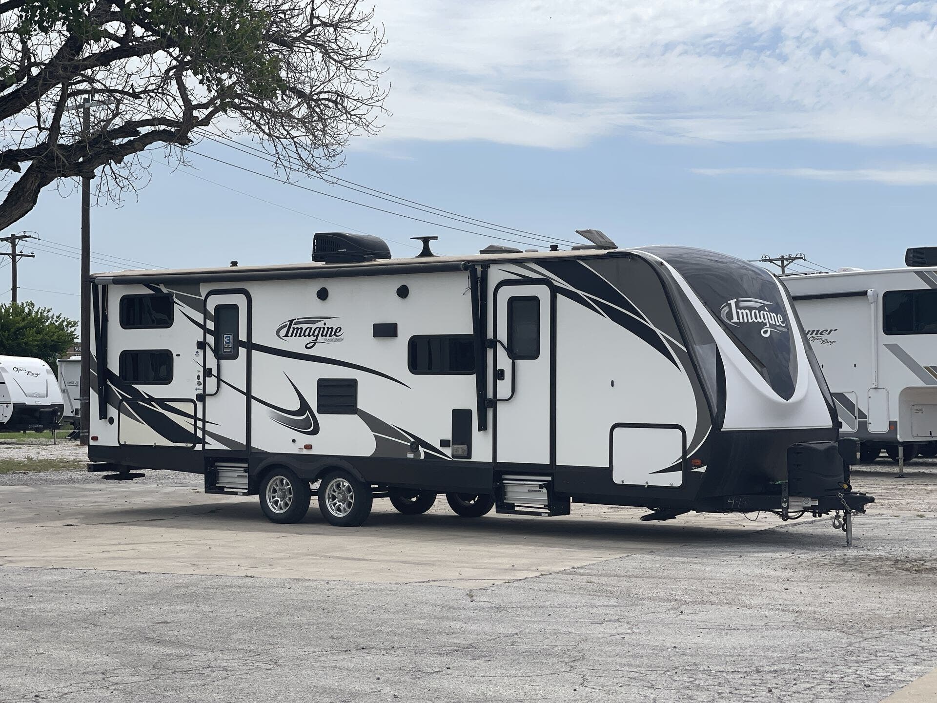 Used 2018 Grand Design Imagine 2800BH available in Corinth, Texas