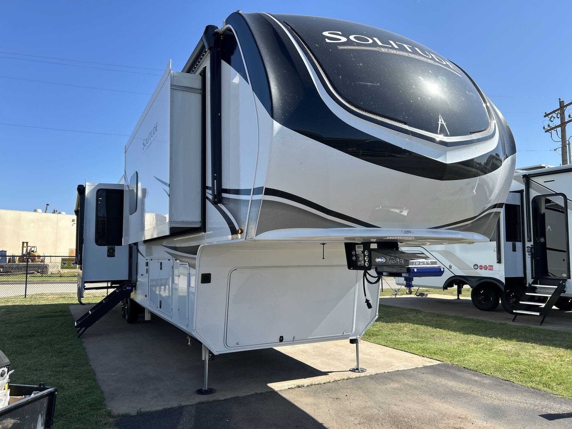New 2026 Grand Design Solitude 417KB available in Oklahoma City, Oklahoma