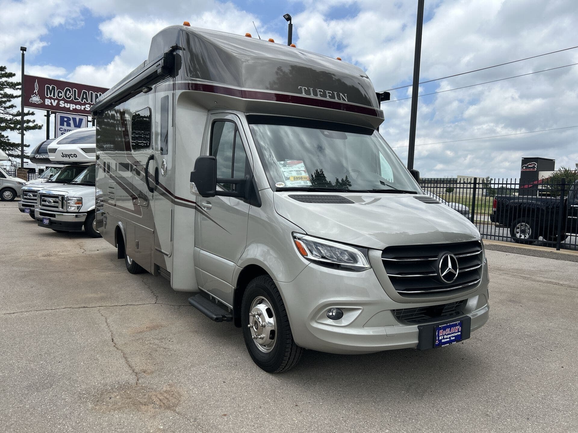 Used 2024 Tiffin Wayfarer 25JW available in Oklahoma City, Oklahoma