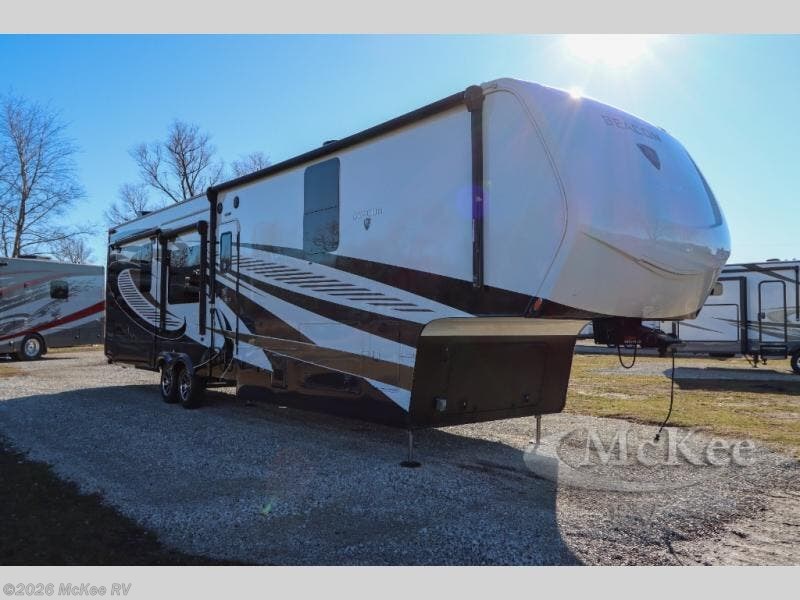 Used 2023 Vanleigh Beacon 41LKB available in Perry, Iowa