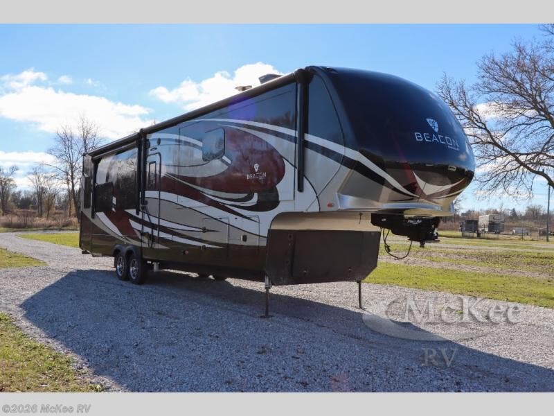 Used 2019 Vanleigh Beacon 39FBB available in Perry, Iowa