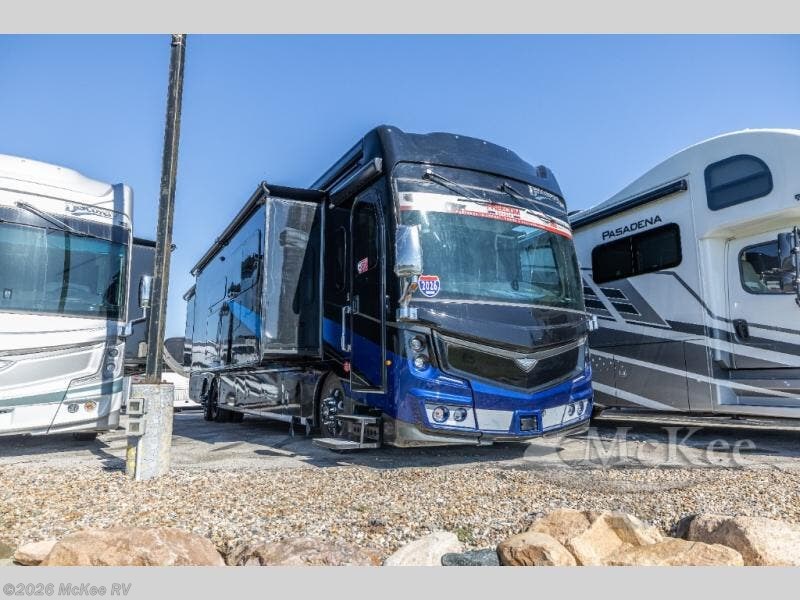 New 2026 Fleetwood Discovery LXE 44B available in Perry, Iowa