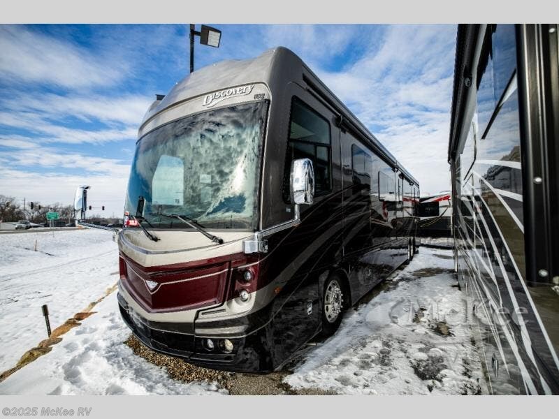 Used 2020 Fleetwood Discovery LXE 44B available in Perry, Iowa