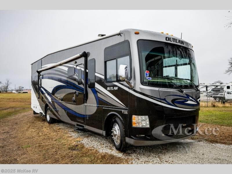 Used 2016 Thor Motor Coach Outlaw 37LS available in Perry, Iowa