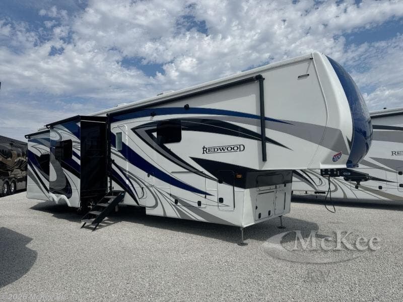 Used 2024 Redwood RV Redwood RW4001LK available in Perry, Iowa