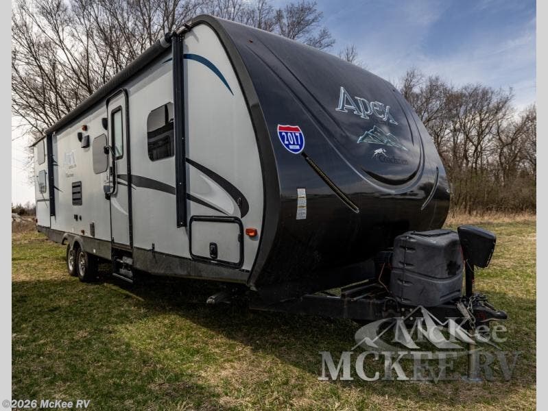 Used 2017 Coachmen Apex Ultra-Lite 289TBSS available in Perry, Iowa