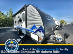 Used 2022 Coachmen Catalina Summit Series 7 184BHS available in Auburn Hills, Michigan