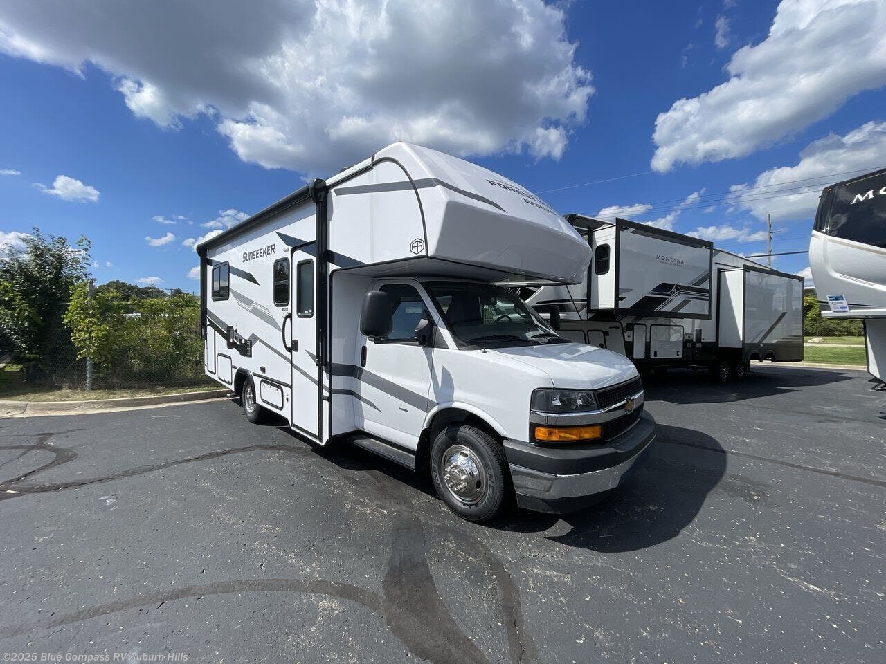 New 2026 Forest River Sunseeker LE 2350LE Chevy available in Auburn Hills, Michigan