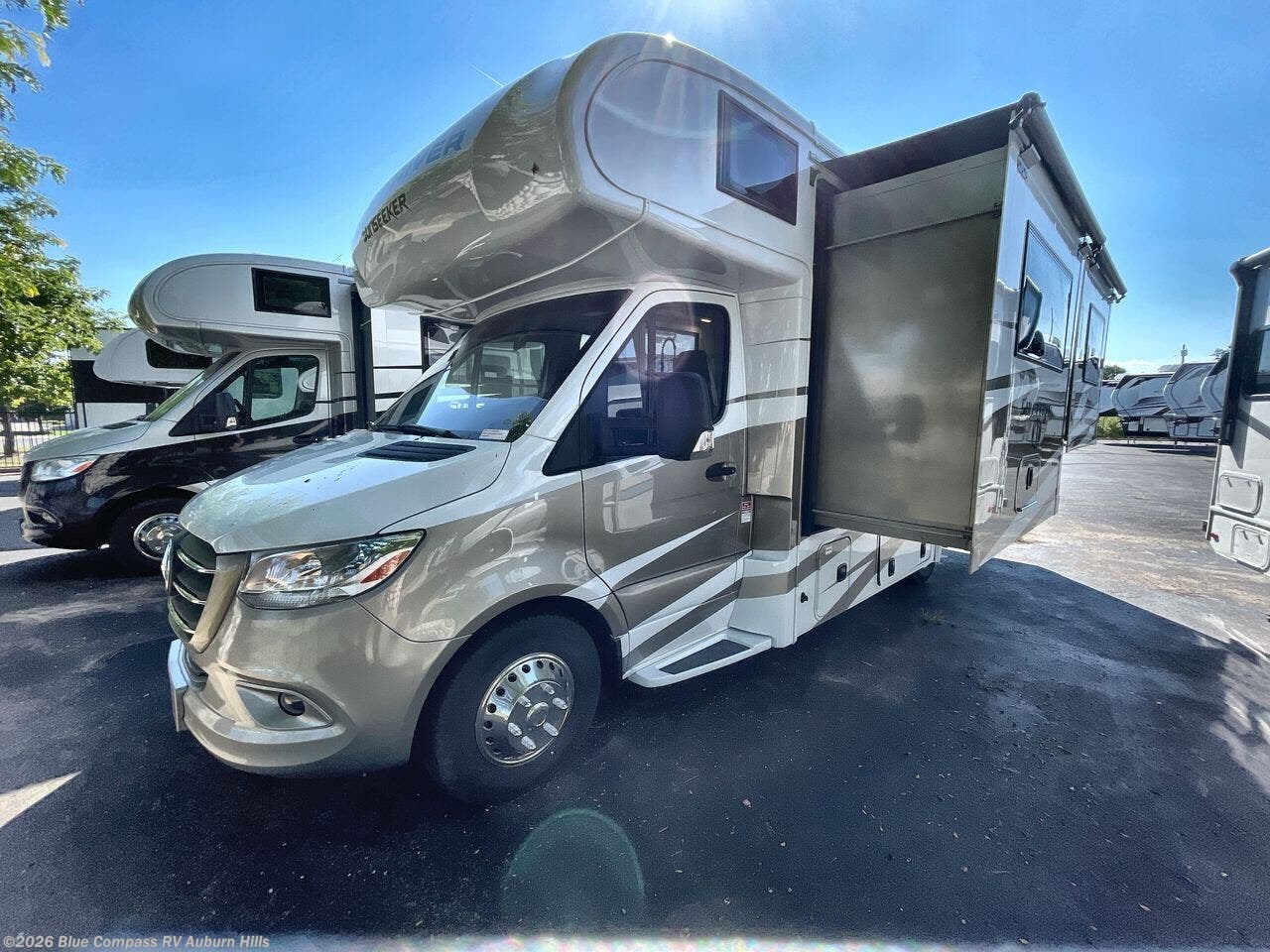 New 2026 Forest River Sunseeker MBS 2400BDS available in Auburn Hills, Michigan