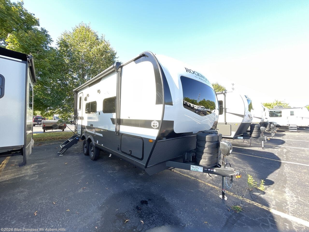 New 2026 Forest River Rockwood Mini Lite 2109S available in Auburn Hills, Michigan