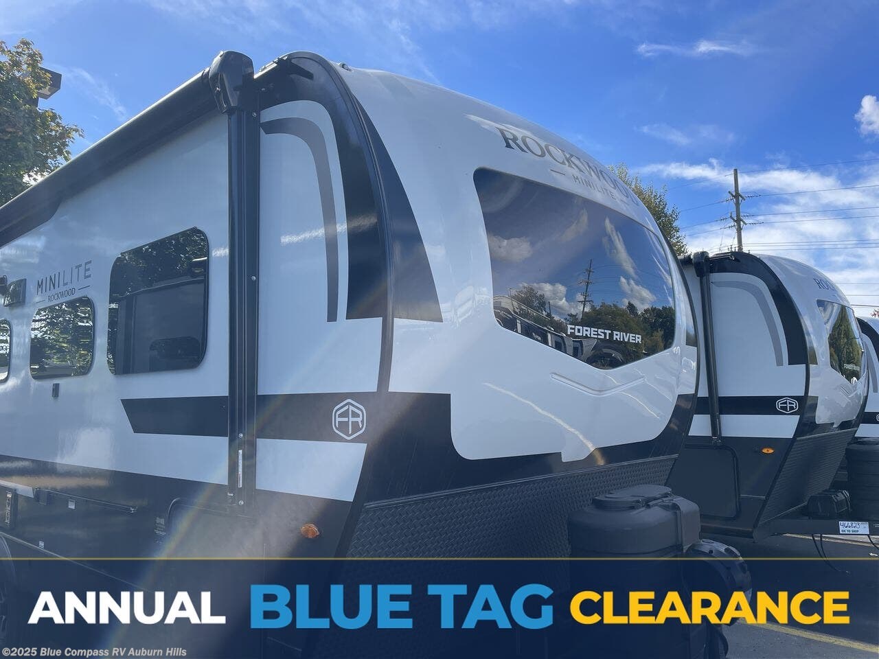 New 2026 Forest River Rockwood Mini Lite 2205S available in Auburn Hills, Michigan