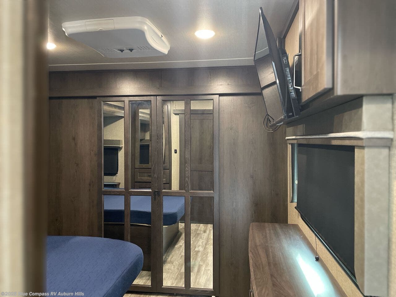 Used 2022 Grand Design Reflection 315RLTS available in Auburn Hills, Michigan