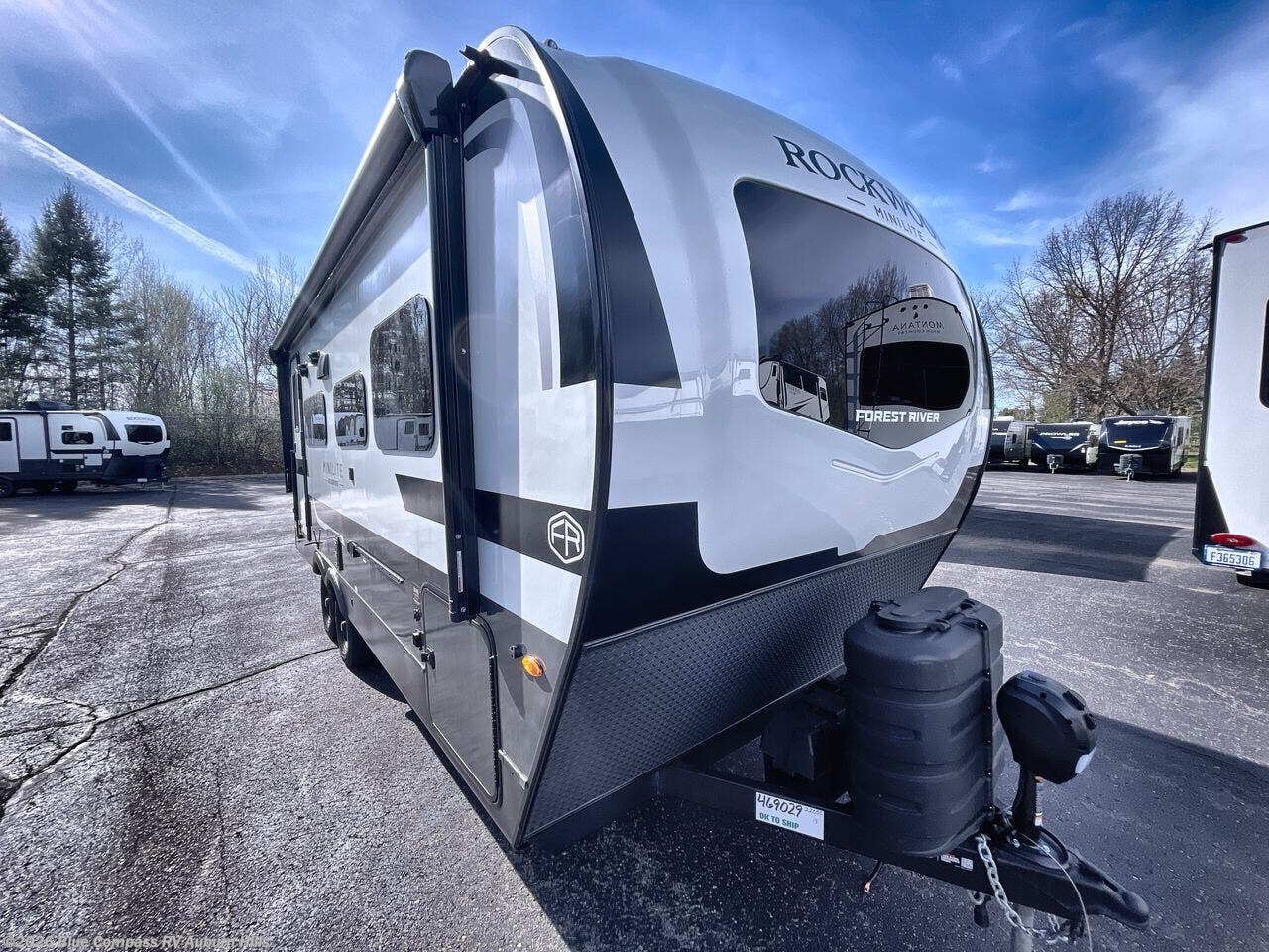 New 2026 Forest River Rockwood Mini Lite 2205S available in Auburn Hills, Michigan