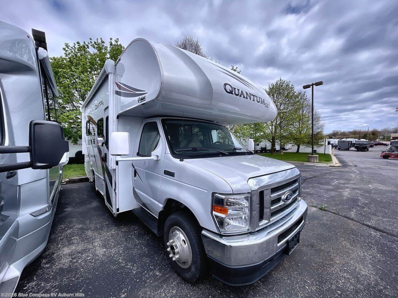 Used 2023 Thor Motor Coach Quantum 22SE available in Auburn Hills, Michigan