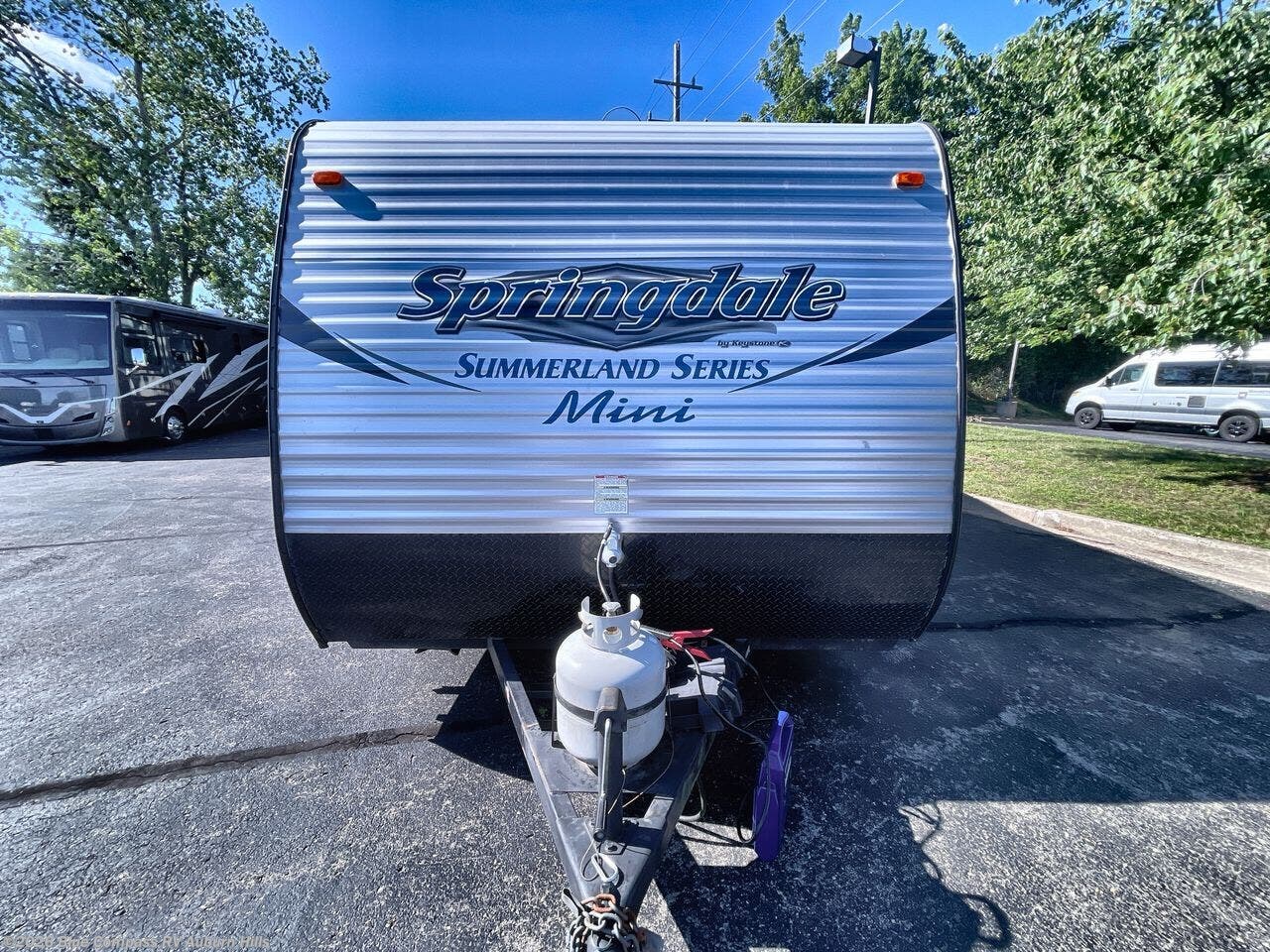 Used 2017 Keystone  Summerland Mini 1850FL available in Auburn Hills, Michigan