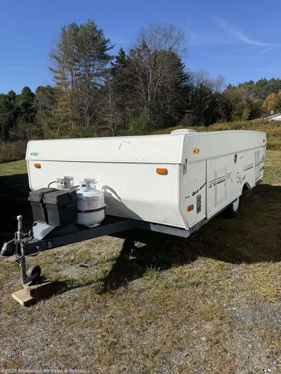 Used 2001 Coachmen Clipper 1265 available in East Montpelier, Vermont