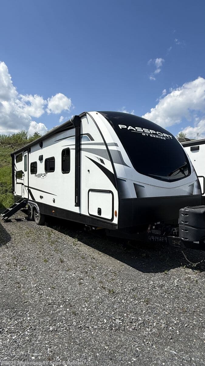 Used 2022 Keystone  KEYSTONE 2401BH available in East Montpelier, Vermont