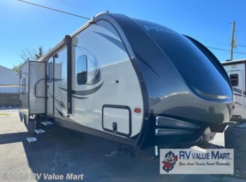 Used 2018 Keystone Premier Ultra Lite 34BHPR available in Willow Street, Pennsylvania