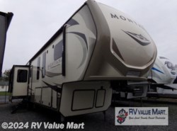 Used 2019 Keystone Montana 3855BR available in Willow Street, Pennsylvania