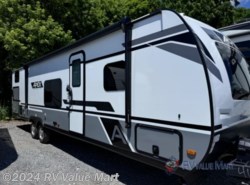 Used 2024 Coachmen Apex Ultra-Lite 300BHS available in Willow Street, Pennsylvania