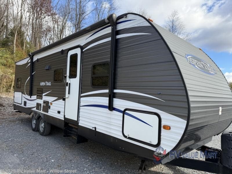 Used 2017 Dutchmen Aspen Trail 2890BHS available in Willow Street, Pennsylvania