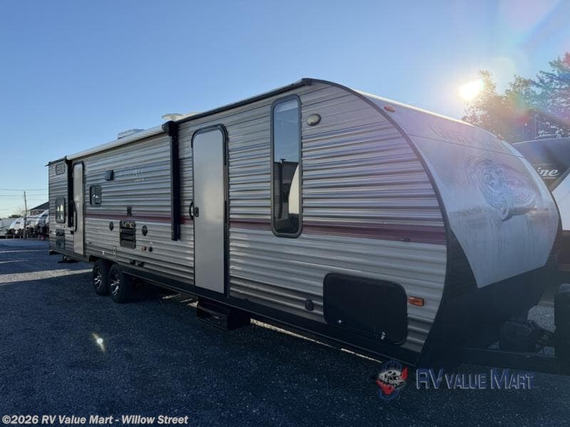 Used 2018 Forest River Cherokee Grey Wolf 29TE available in Willow Street, Pennsylvania