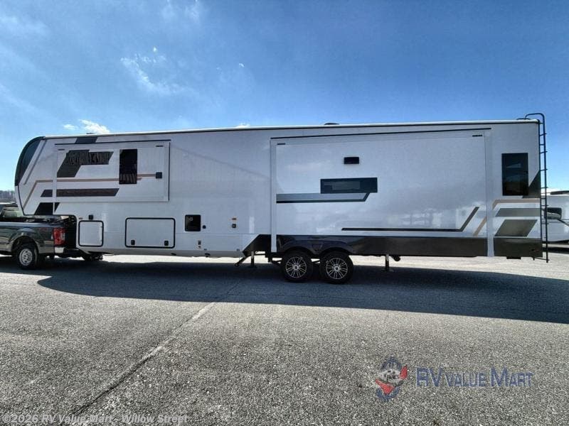 New 2026 K-Z Durango Gold G384MSQ available in Willow Street, Pennsylvania