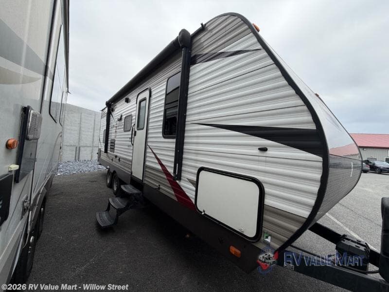 Used 2015 Starcraft AR-ONE MAXX 25BHS available in Willow Street, Pennsylvania