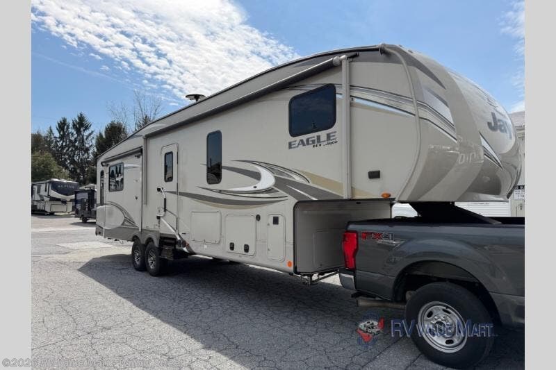 Used 2019 Jayco Eagle HT 30.5 MBOK available in Willow Street, Pennsylvania