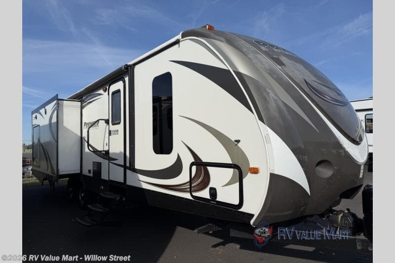 Used 2014 Keystone Bullet Premier 30RIPR available in Willow Street, Pennsylvania