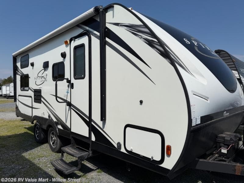 Used 2020 Coachmen Northern Spirit Ultra Lite 2245BH available in Willow Street, Pennsylvania