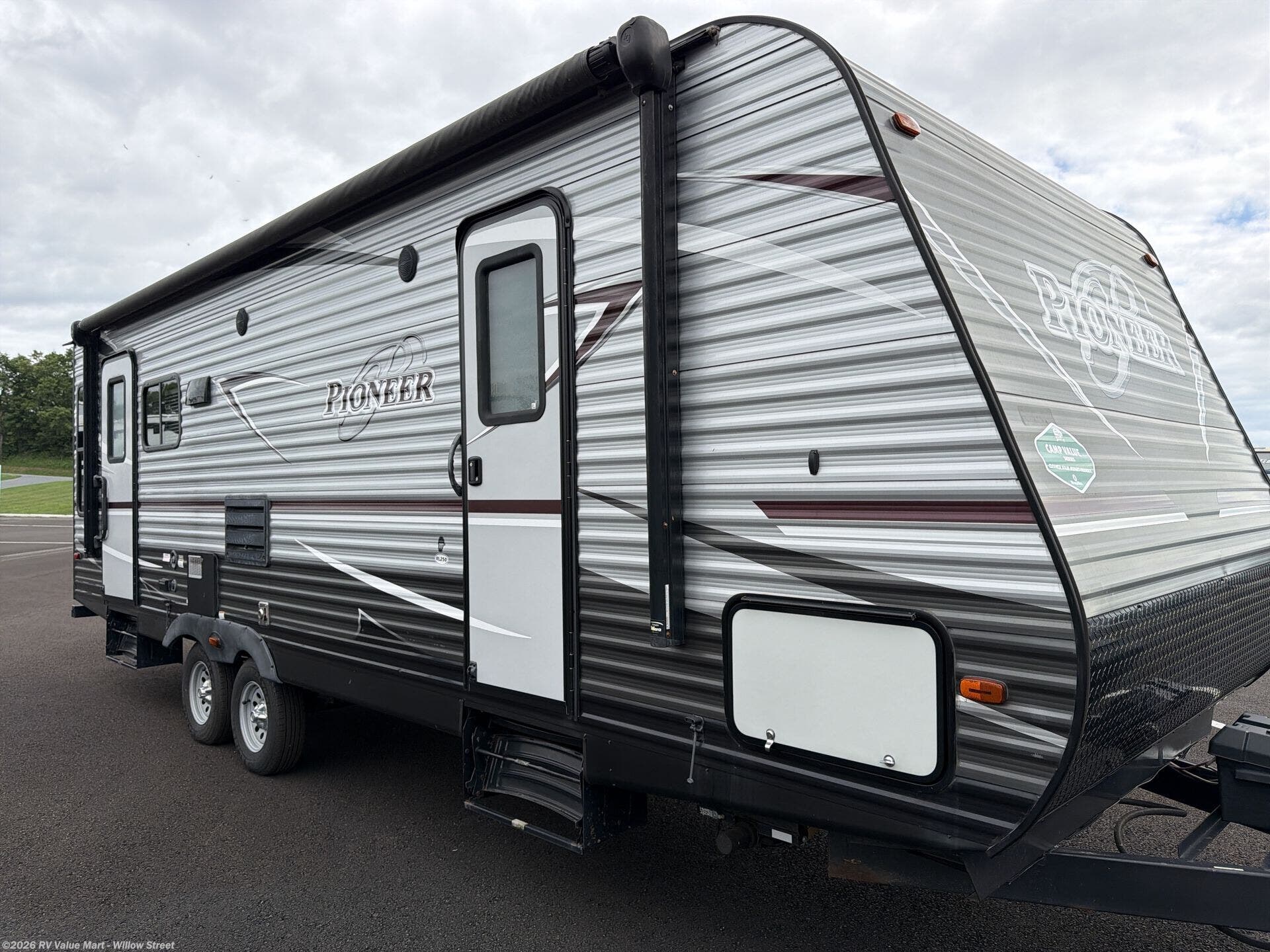 Used 2018 Heartland Pioneer 250RL available in Willow Street, Pennsylvania